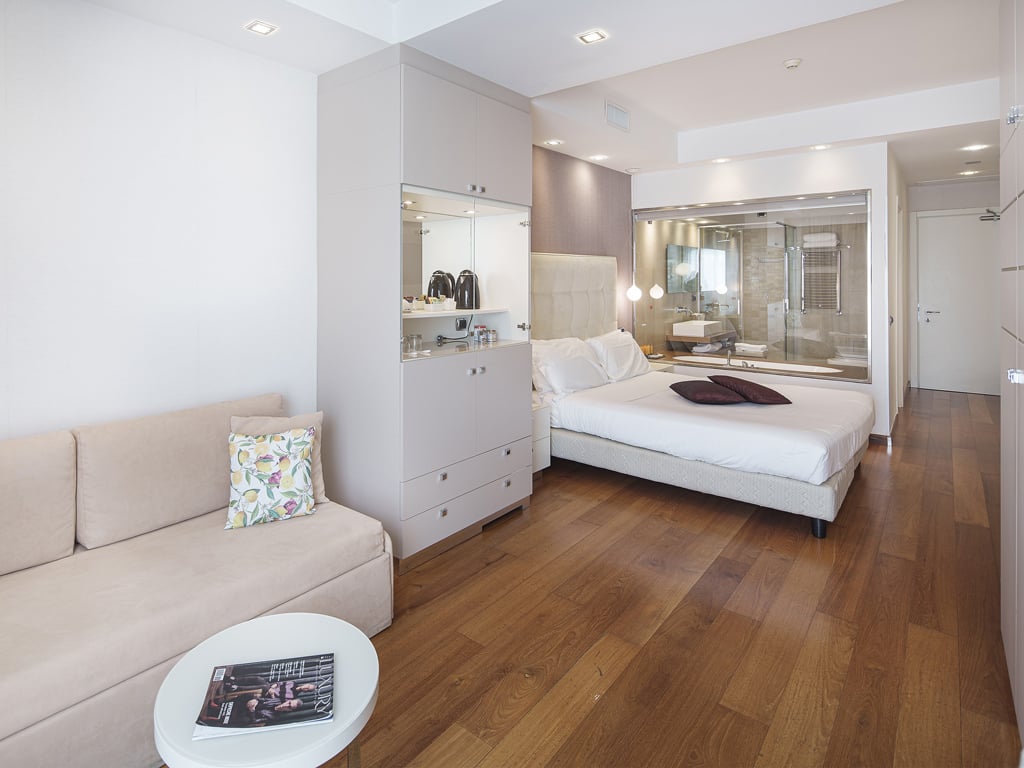 Junior Suite Vista Mare Parziale 4 Junior Suite Vista Mare Parziale 4
