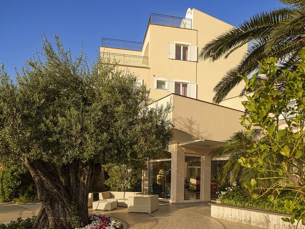 HOTEL RAITO 4 HOTEL RAITO 4