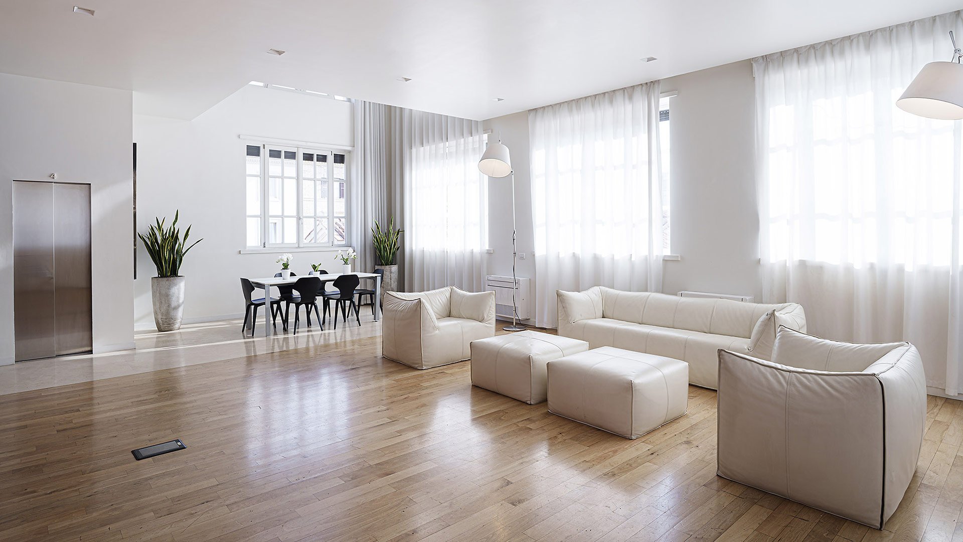 Penthouse Suite9