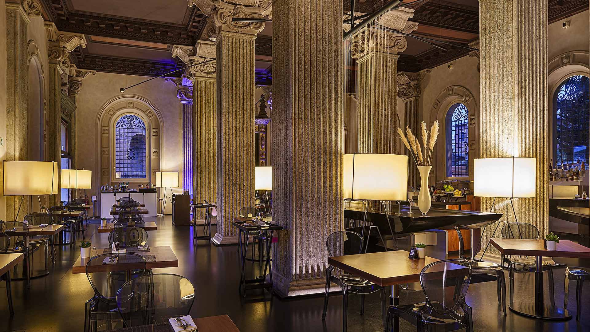 Senses Restaurant Hall12