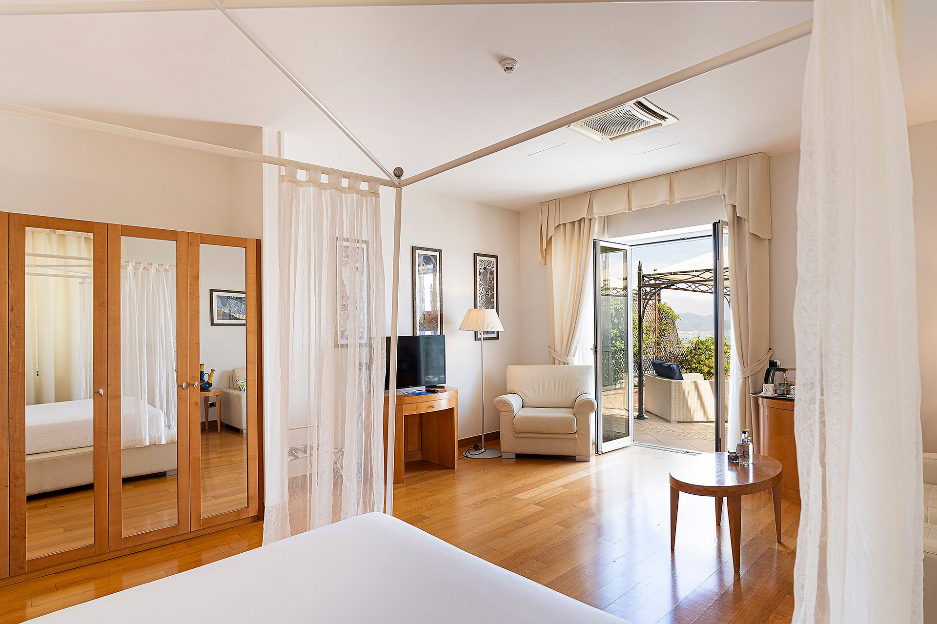 Sunshine Grand View Suite6