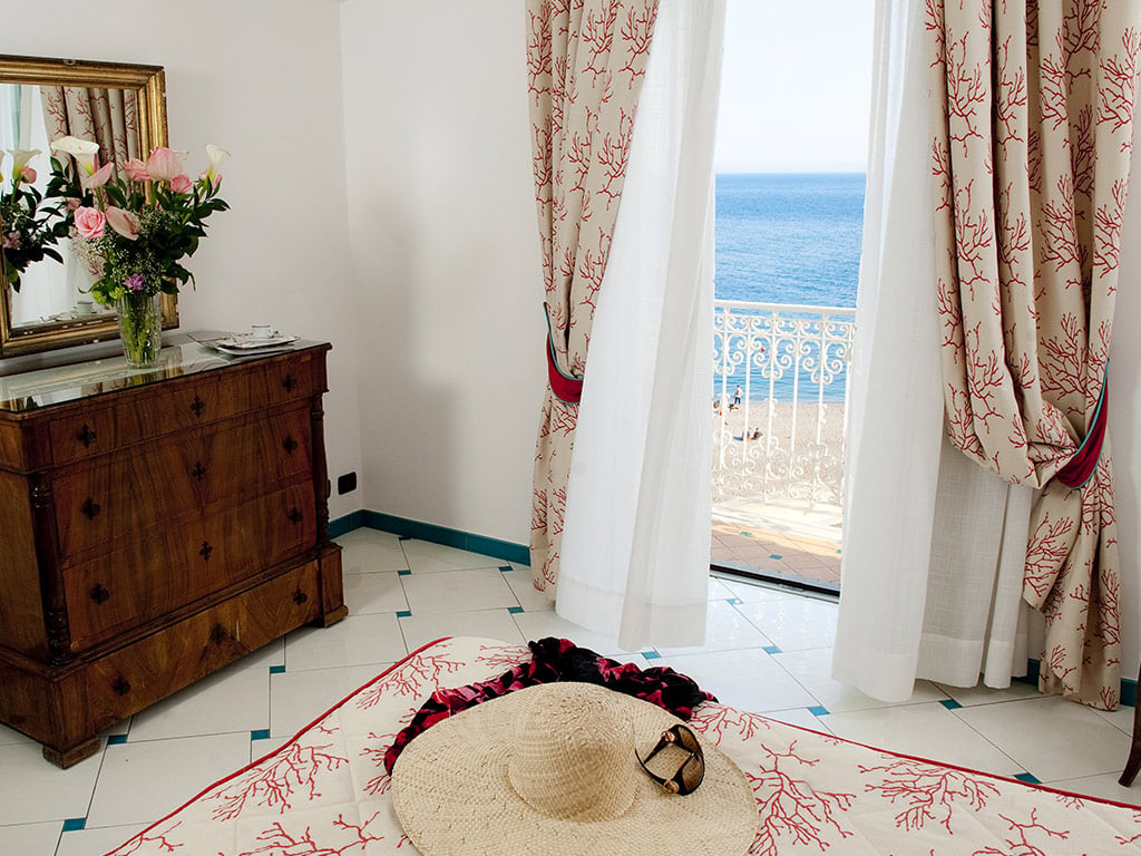Camere & Suites 12 Camere & Suites 12