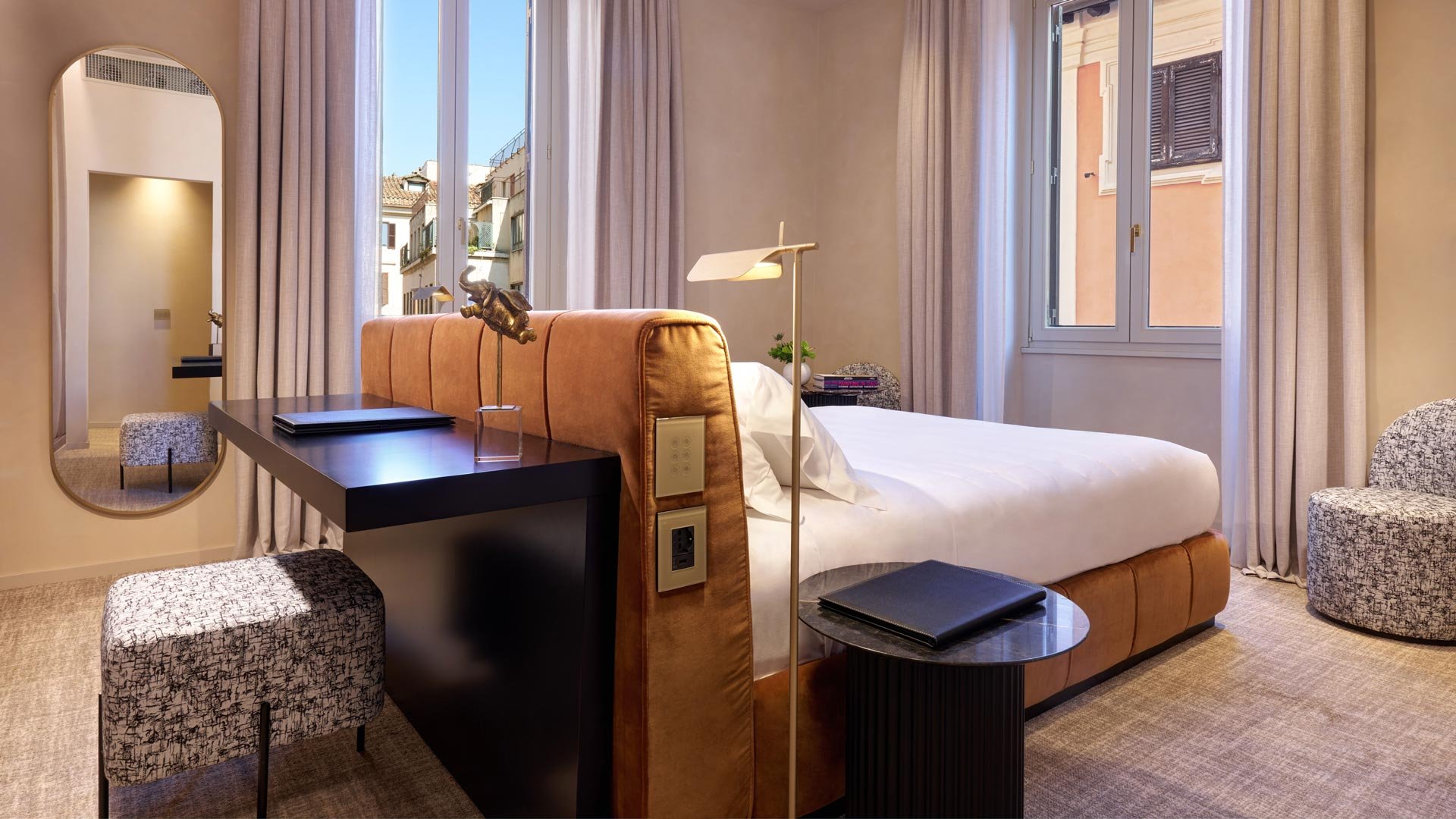 Rooms & Suites6