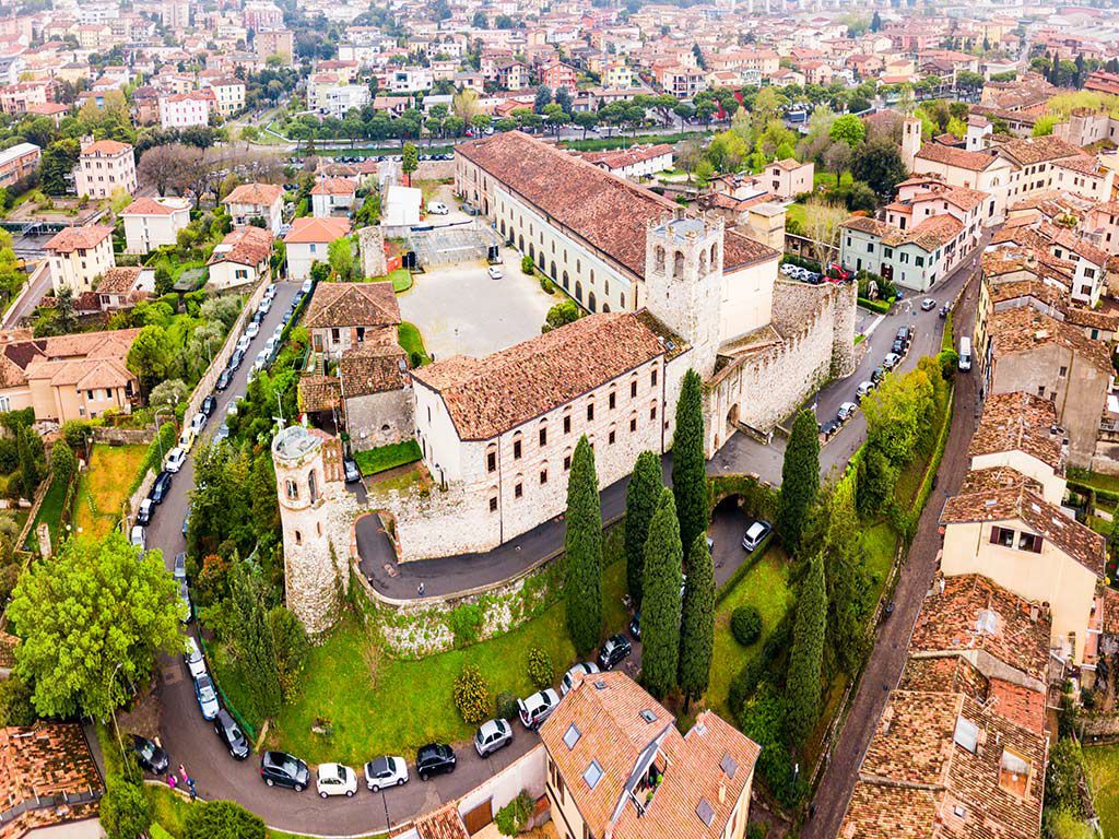 gallery/Ilcastello-desenzano.jpg
