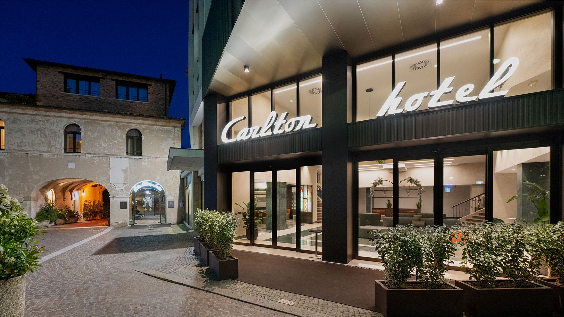 Hotel Carlton1