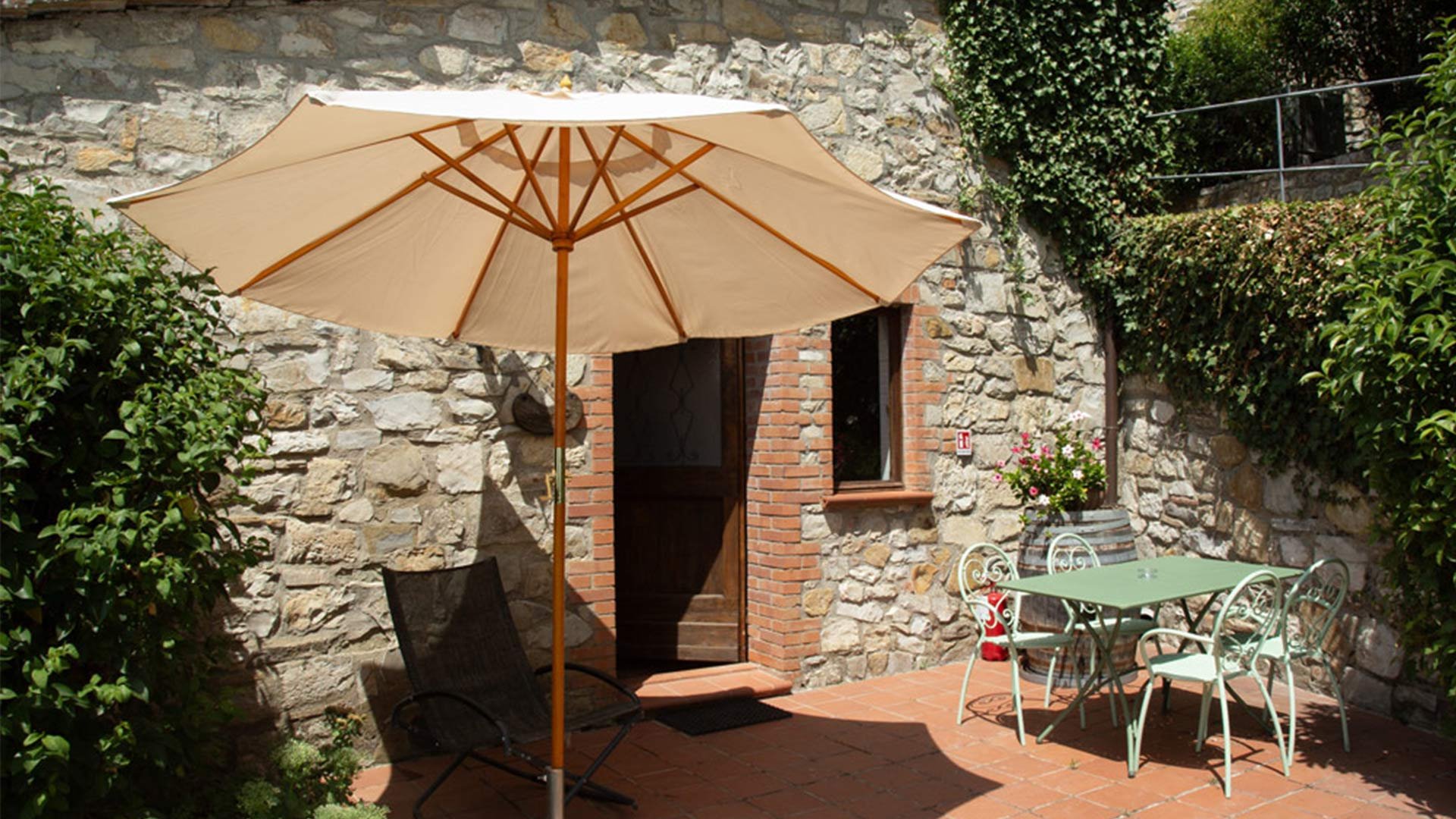 Suite Borgo con Giardino Privato5