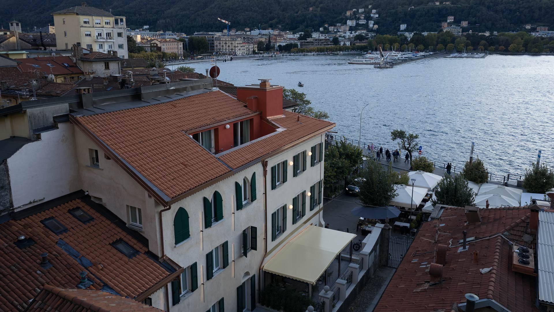 Willkommen bei MÍMESIS 11: Deinem stilvollen Rückzugsort in Como5
