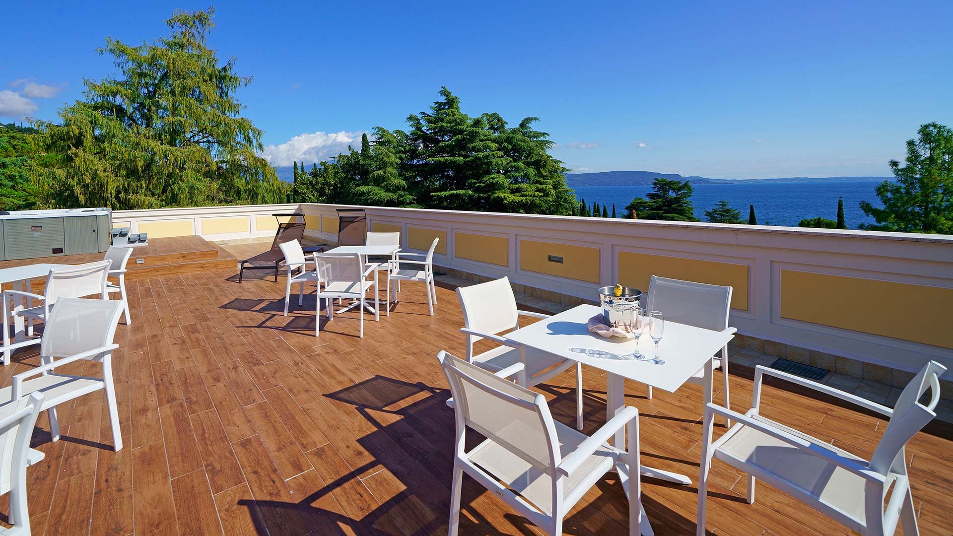 Panoramic terrace2