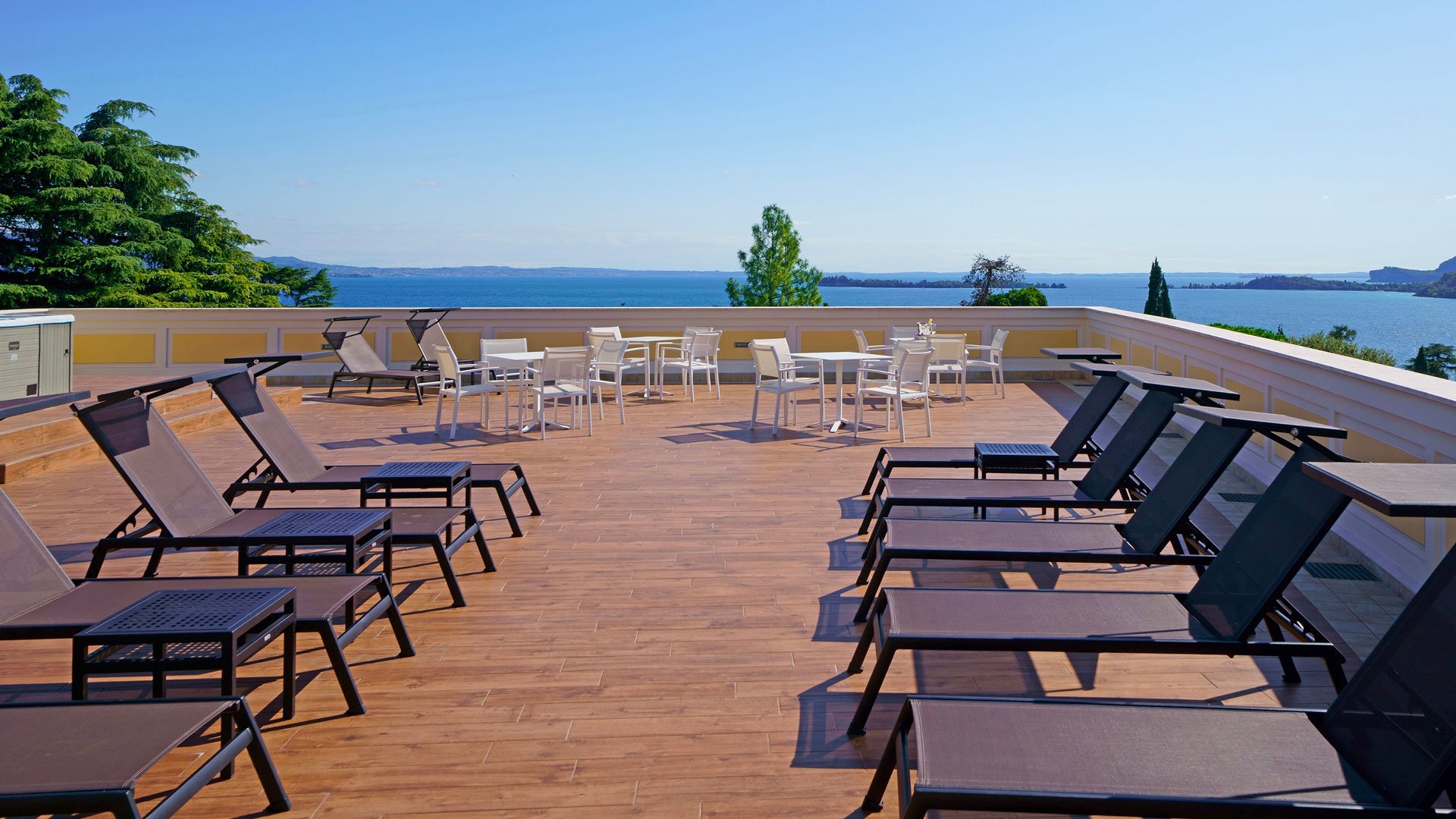 Panoramic terrace3