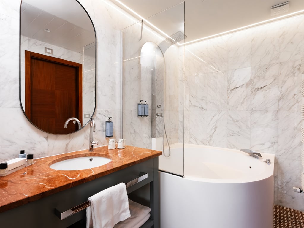 Royal Suite2