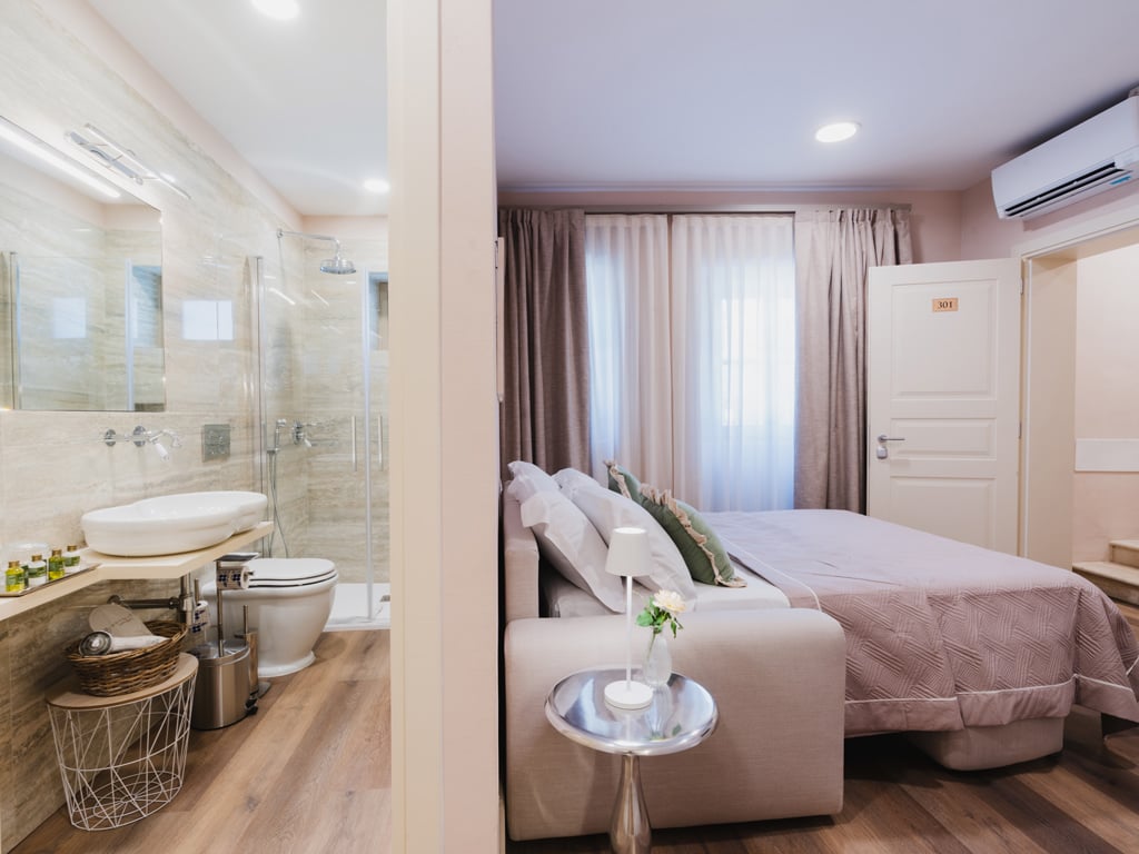 Superior Room – Foresteria 44