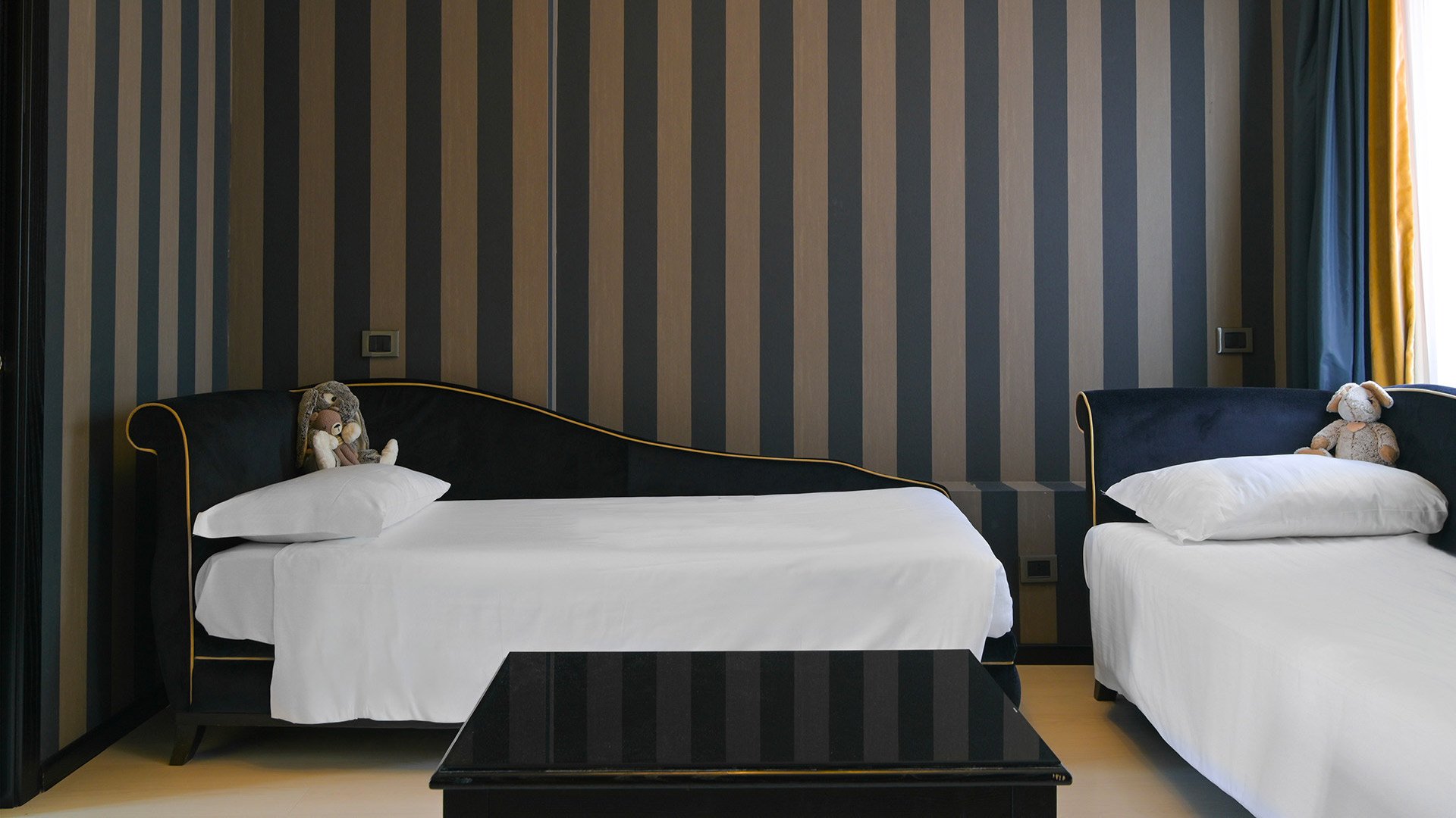 Suite mit Kanalblick16 Suite mit Kanalblick16