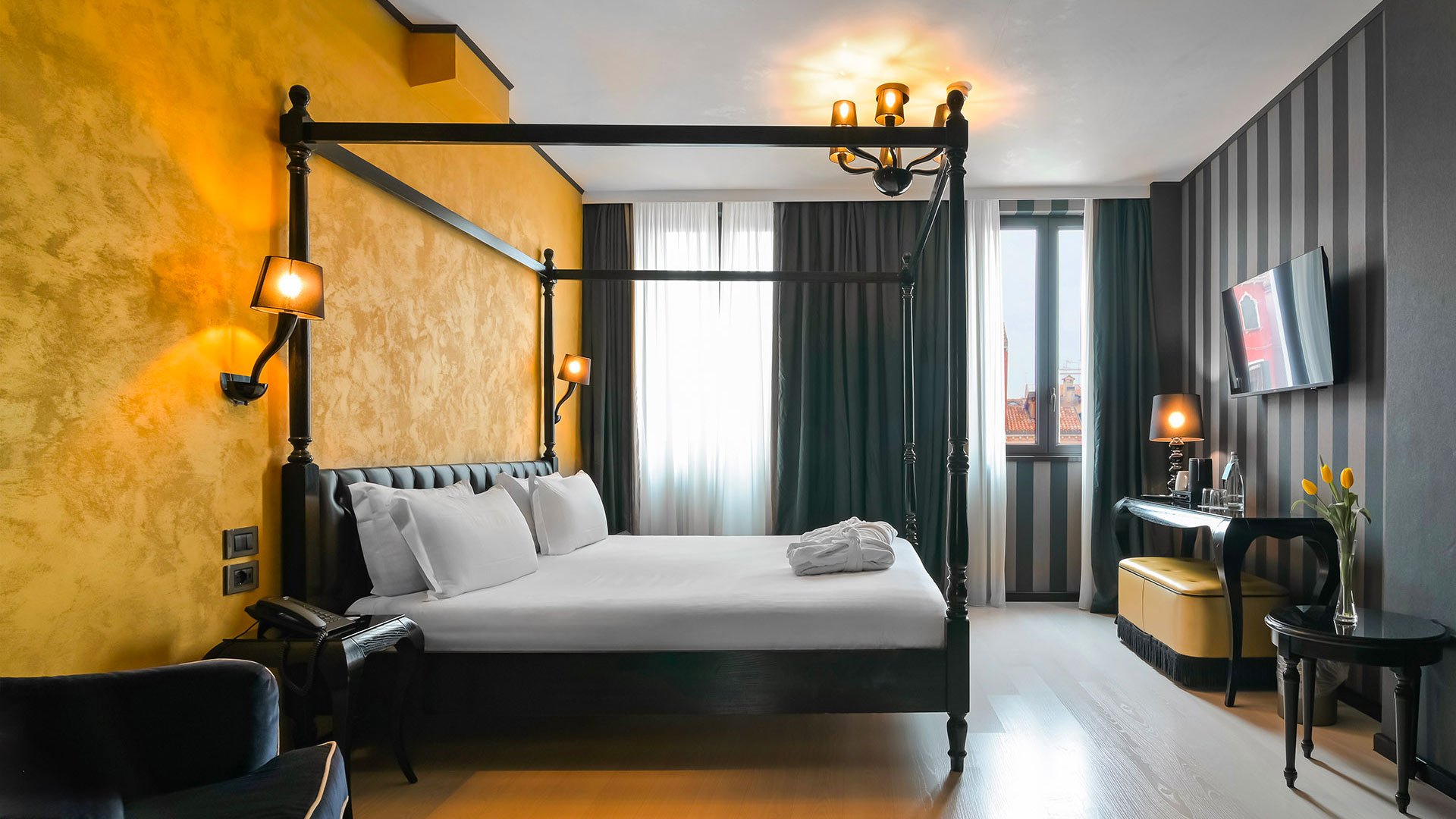Suite mit Kanalblick12 Suite mit Kanalblick12