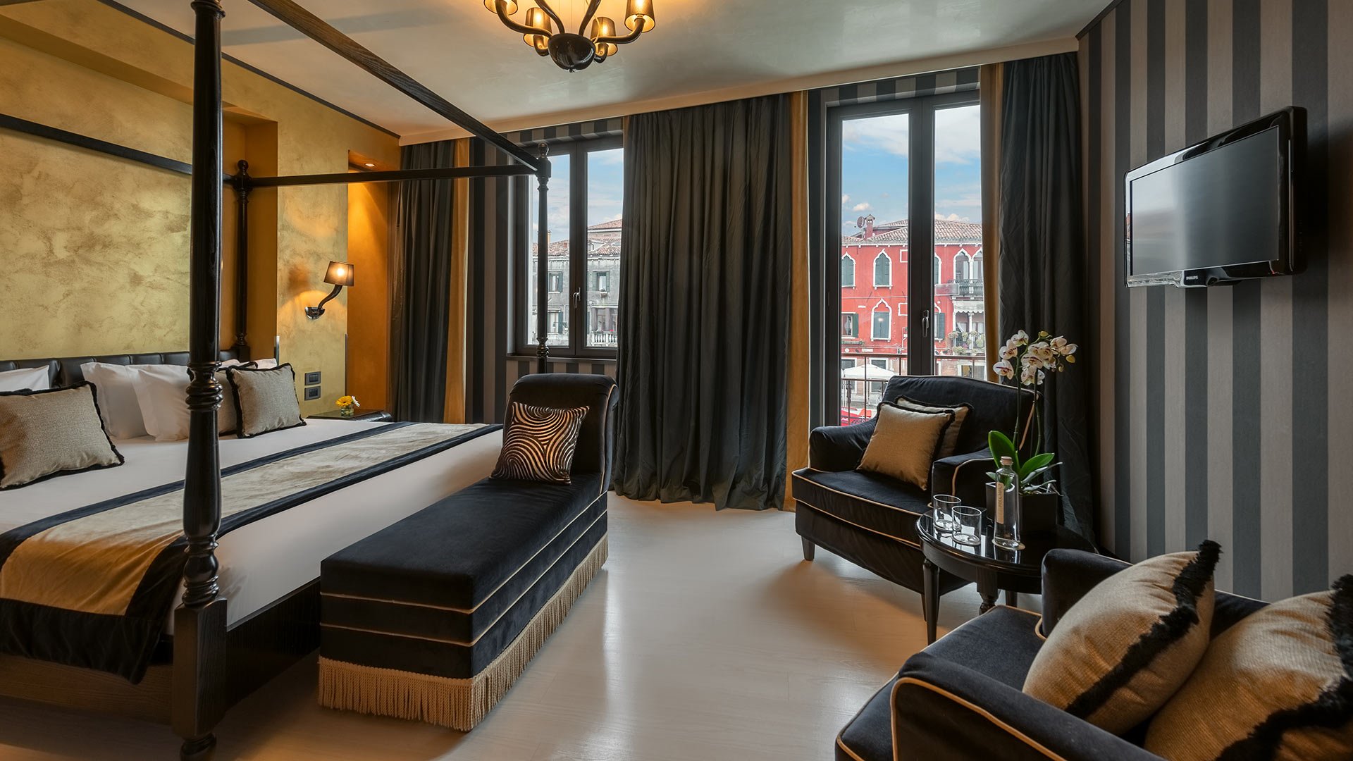 Suite mit Kanalblick10 Suite mit Kanalblick10