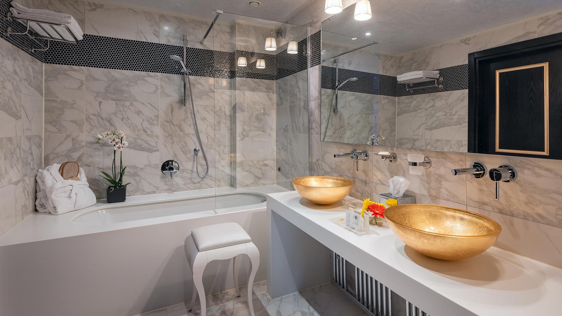 Suite mit Kanalblick20 Suite mit Kanalblick20
