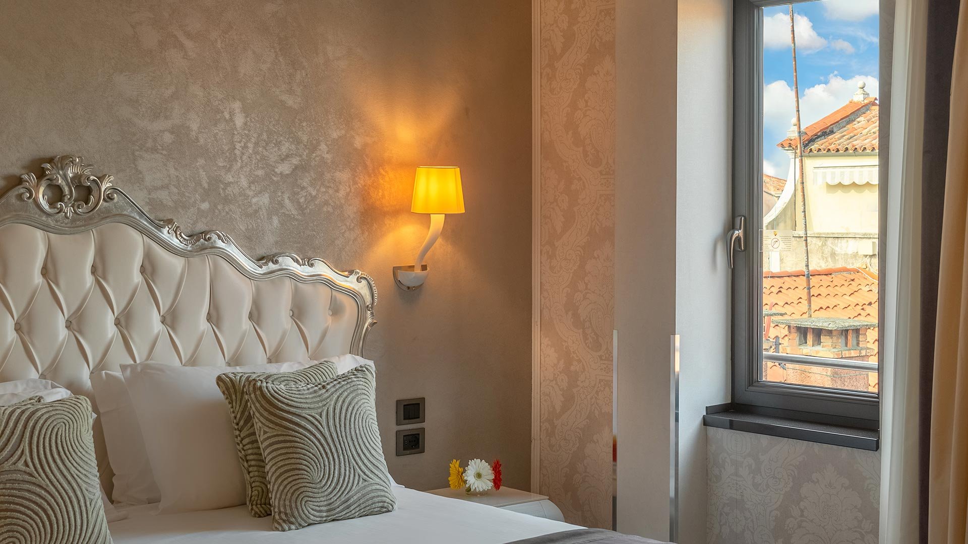 Suite con Terrazza e Jacuzzi all’aperto13 Suite con Terrazza e Jacuzzi all’aperto13
