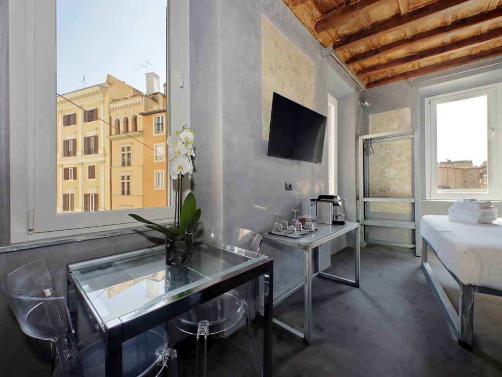 Independent Suites with View12