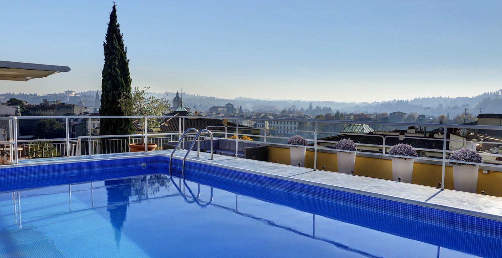 Hotels with heated pools in Florence11 Hotels with heated pools in Florence11
