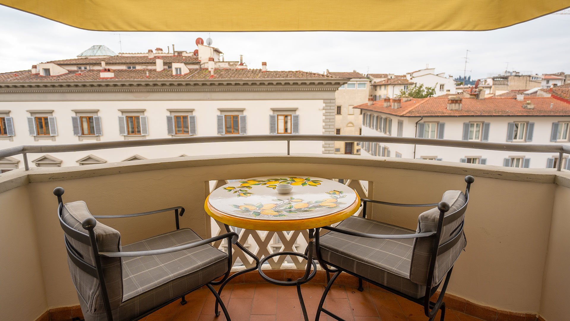 Chambre Supérieure avec Balcon11