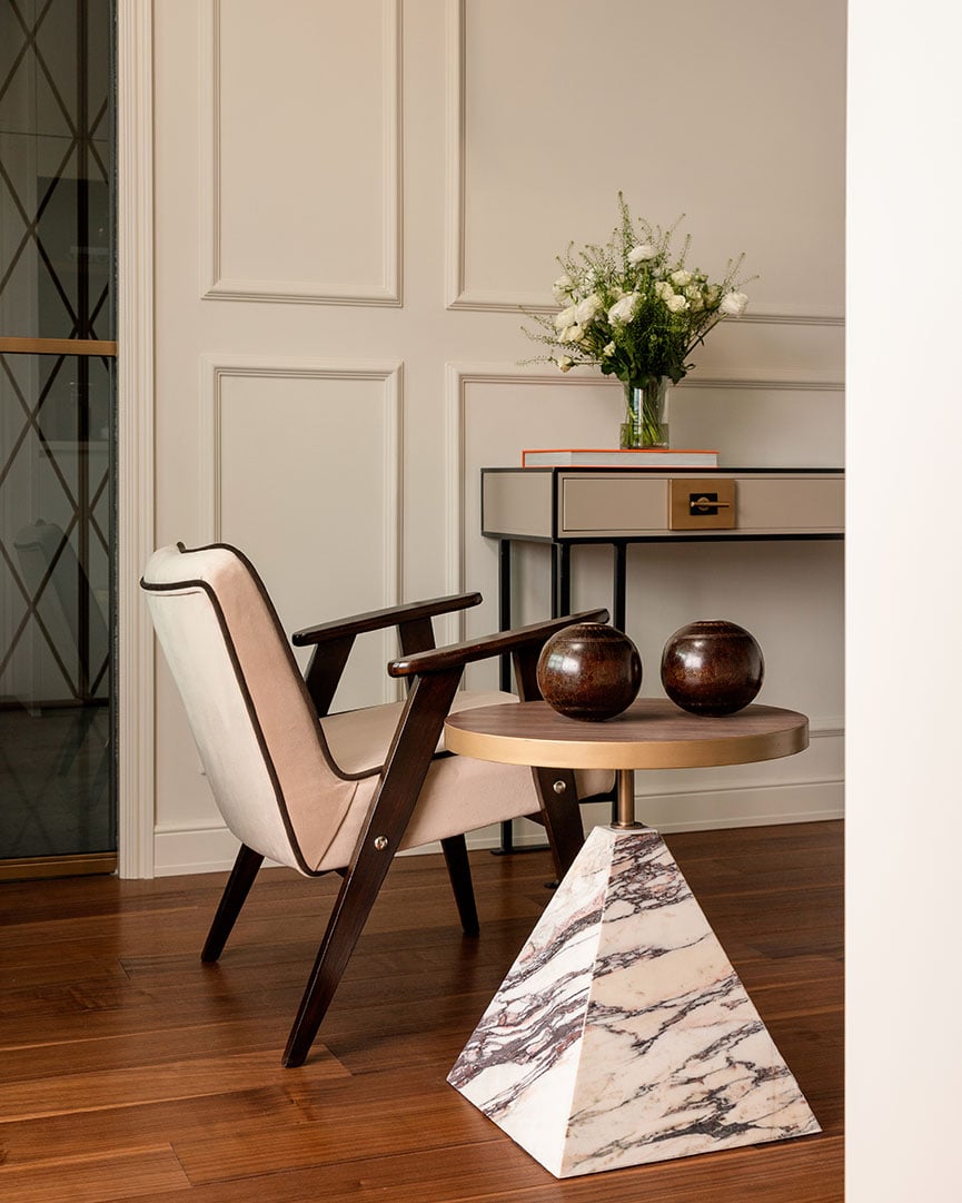 Gallery 75