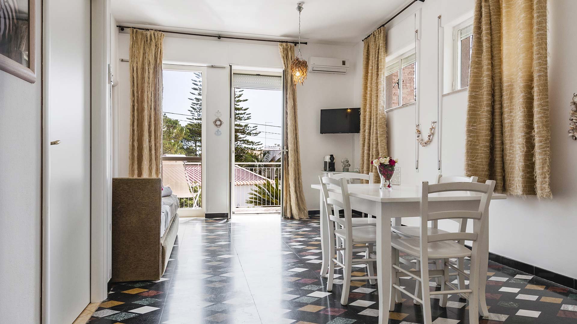 Bilocale Prestige con Balcone1