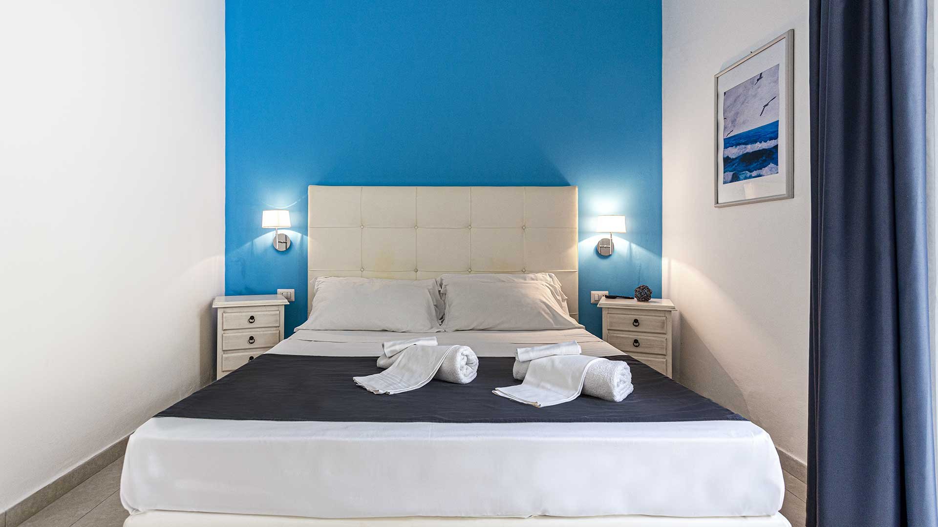 Small luxury apartments con piscina e vista mare1