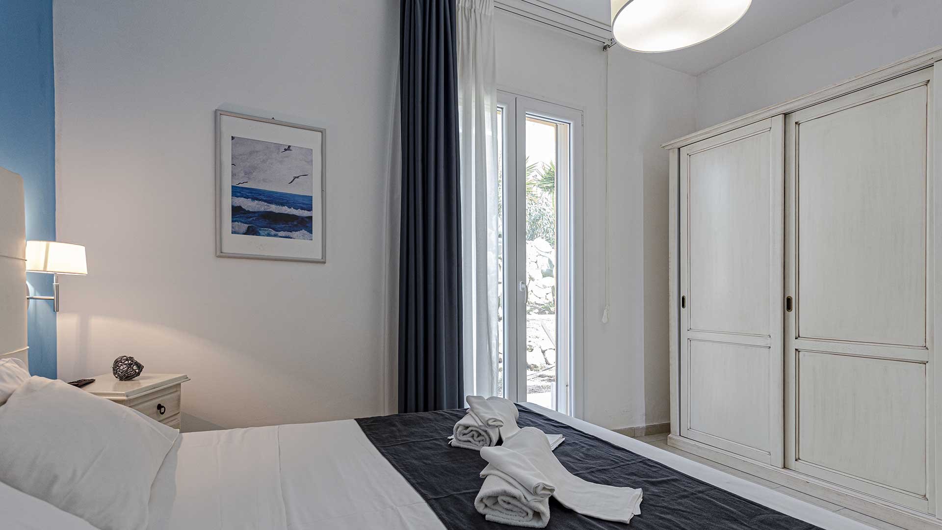 Small luxury apartments con piscina e vista mare2