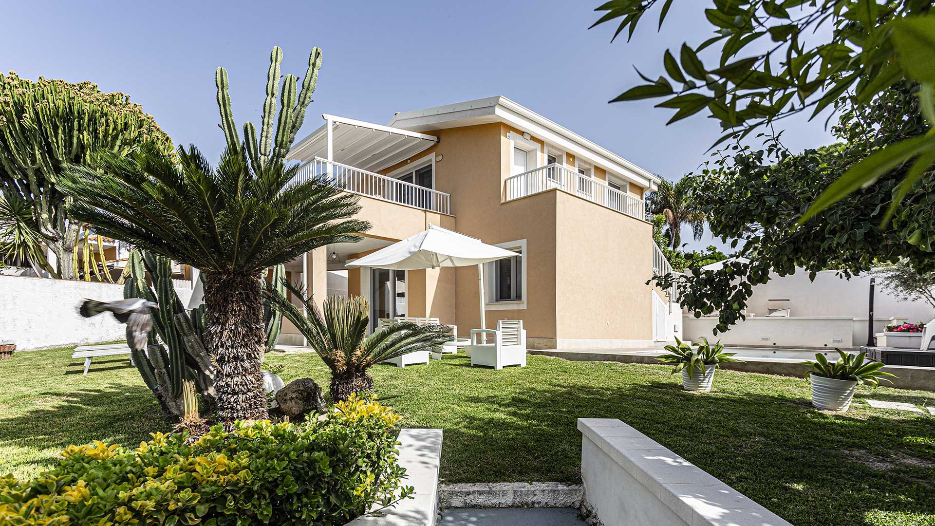 Luxury villa Urania con piscina7