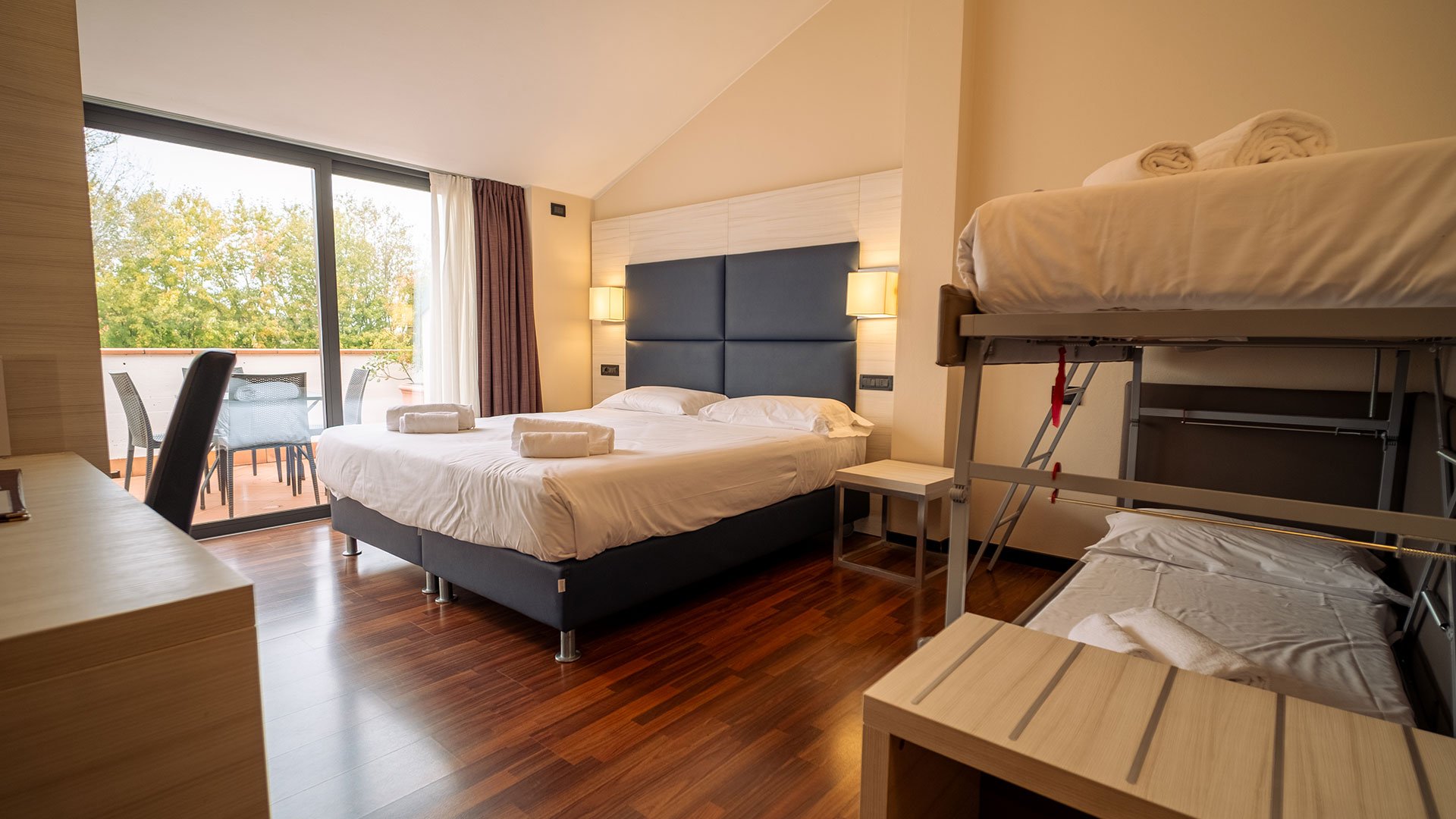 Rooms5