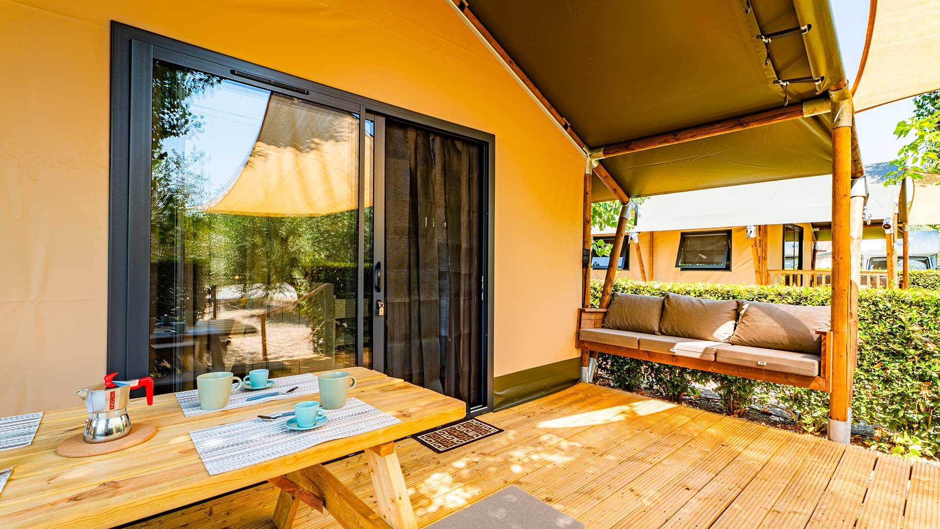 Glamping/Glamping-Family-8115-HDR.jpg Glamping/Glamping-Family-8115-HDR.jpg