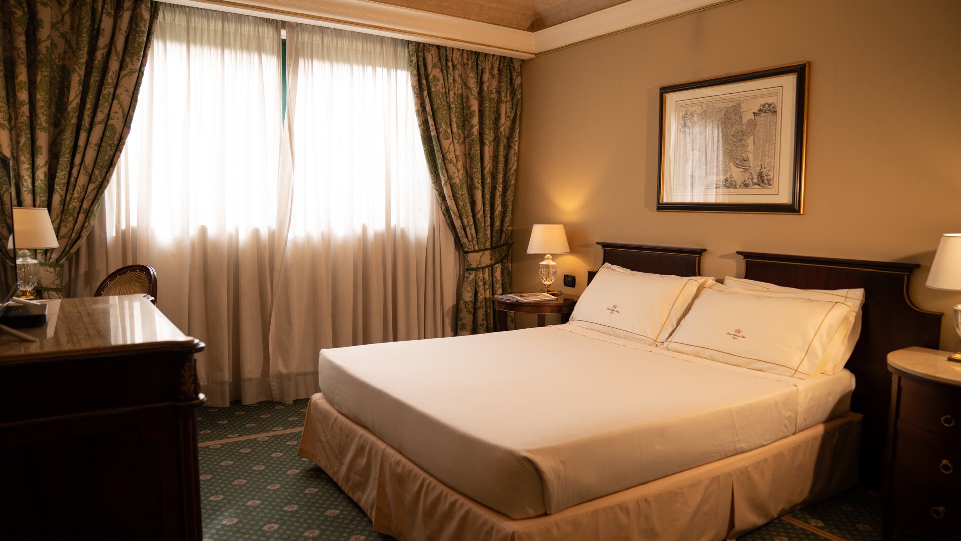 Business Room4
