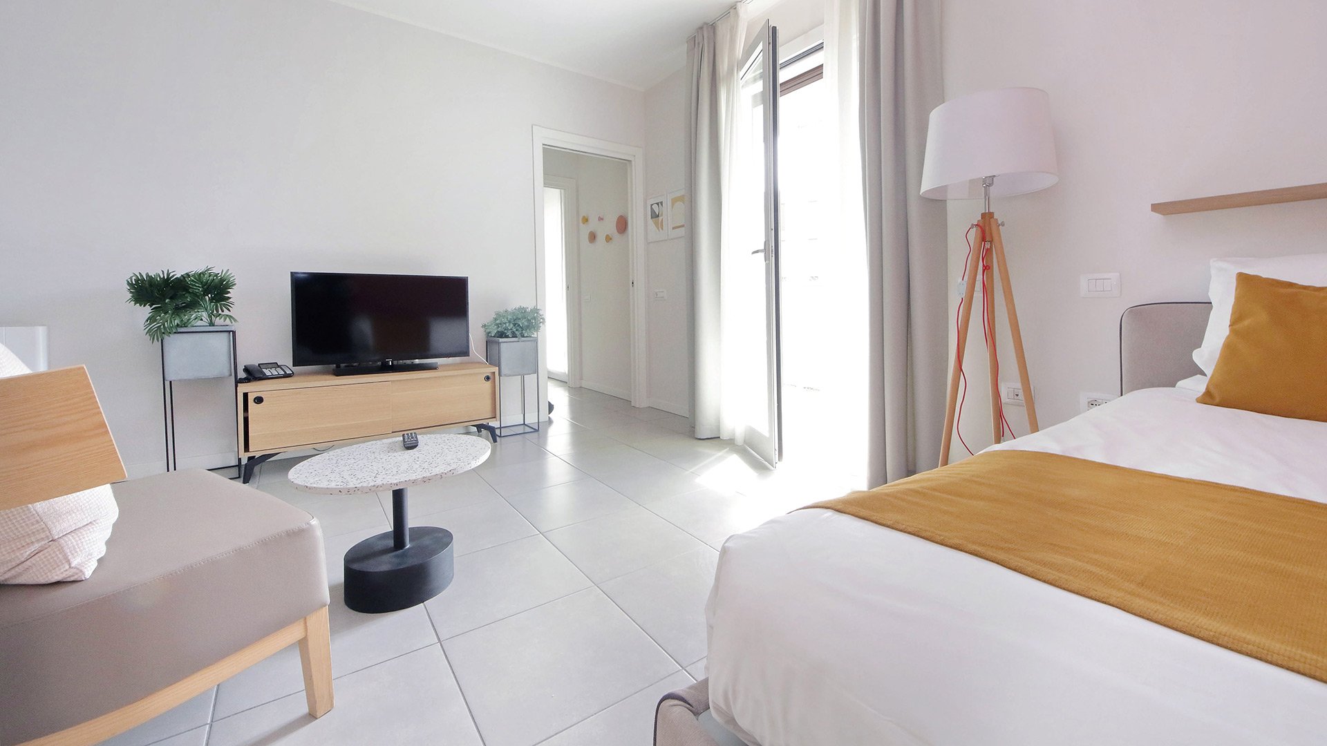 Bilocale Standard con divano letto1