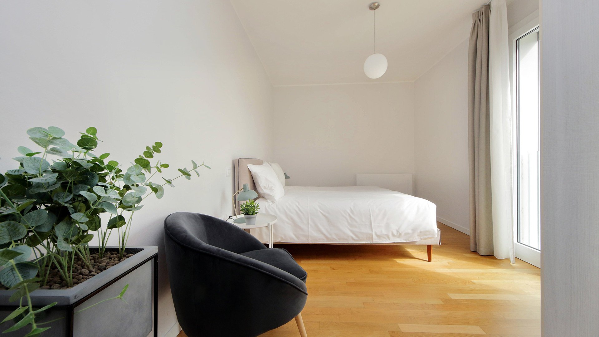 Standard One-Bedroom Apartment with two single beds3