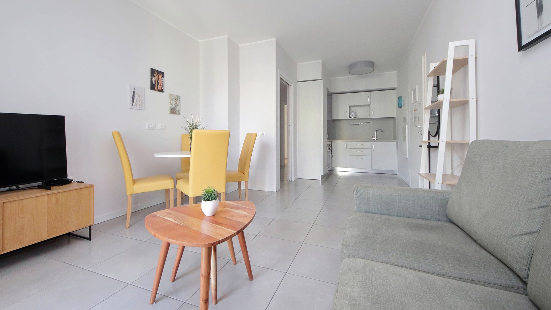 Superior One-Bedroom Apartment3