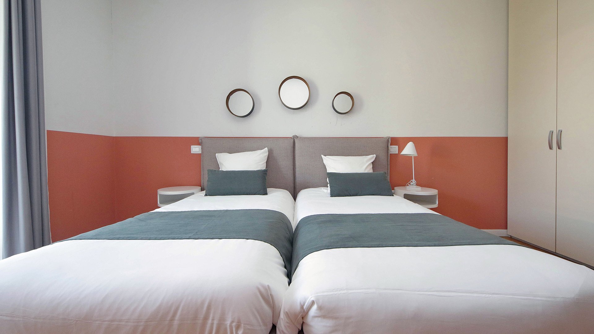 Executive Skyline Two-Bedroom Apartment2