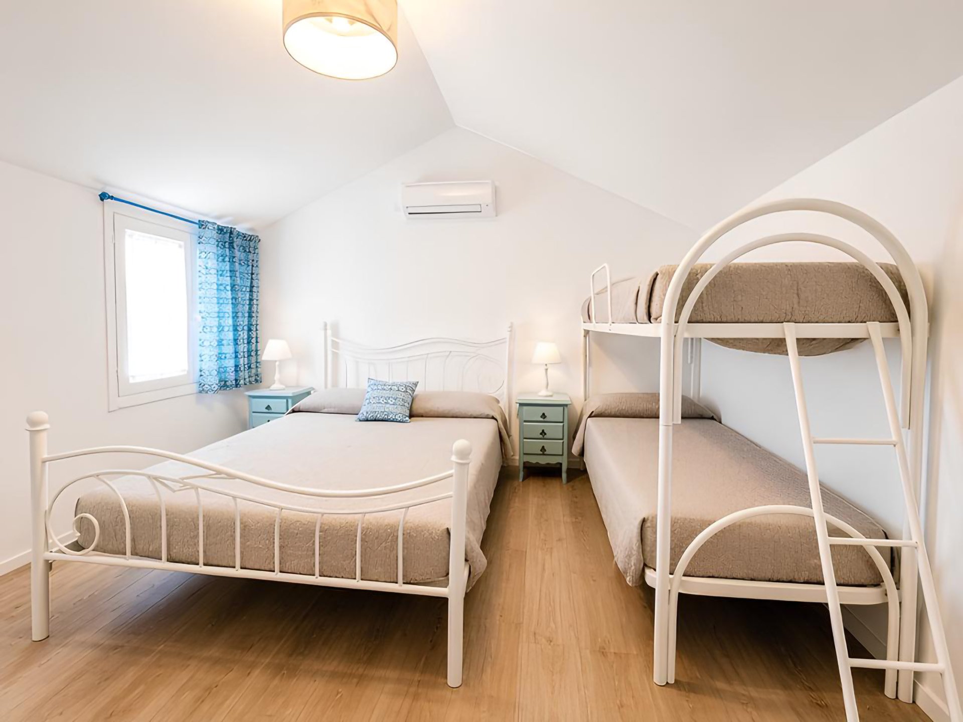 Bungalow 4 PAX6