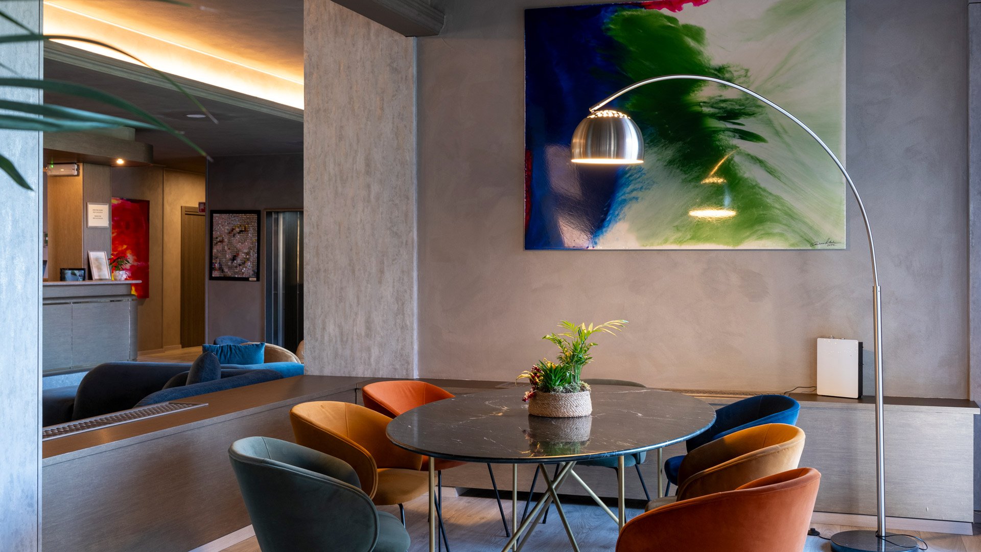 Embassy Park Hotel2