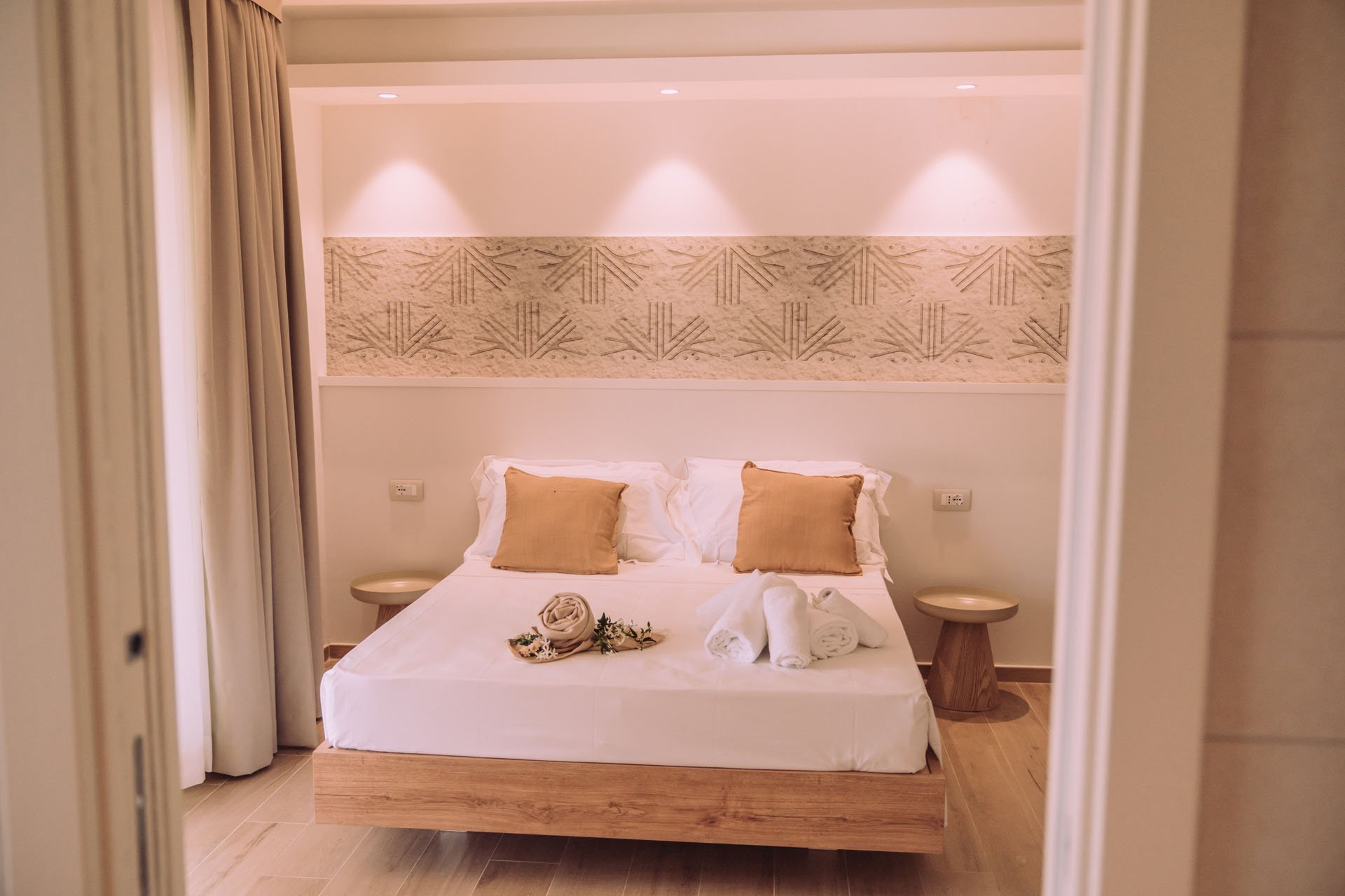 Superior Room2