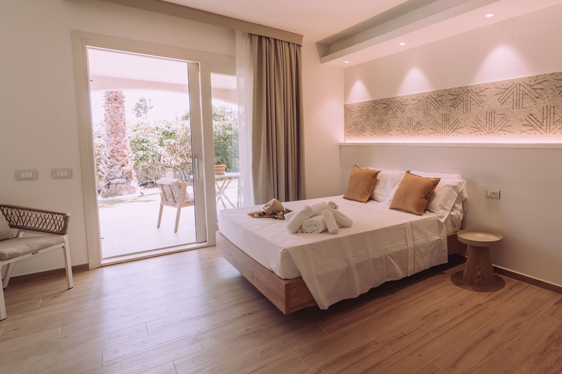 Rooms4