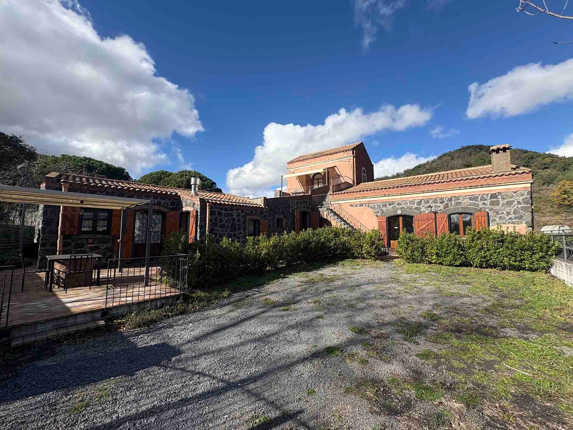 Apartments3