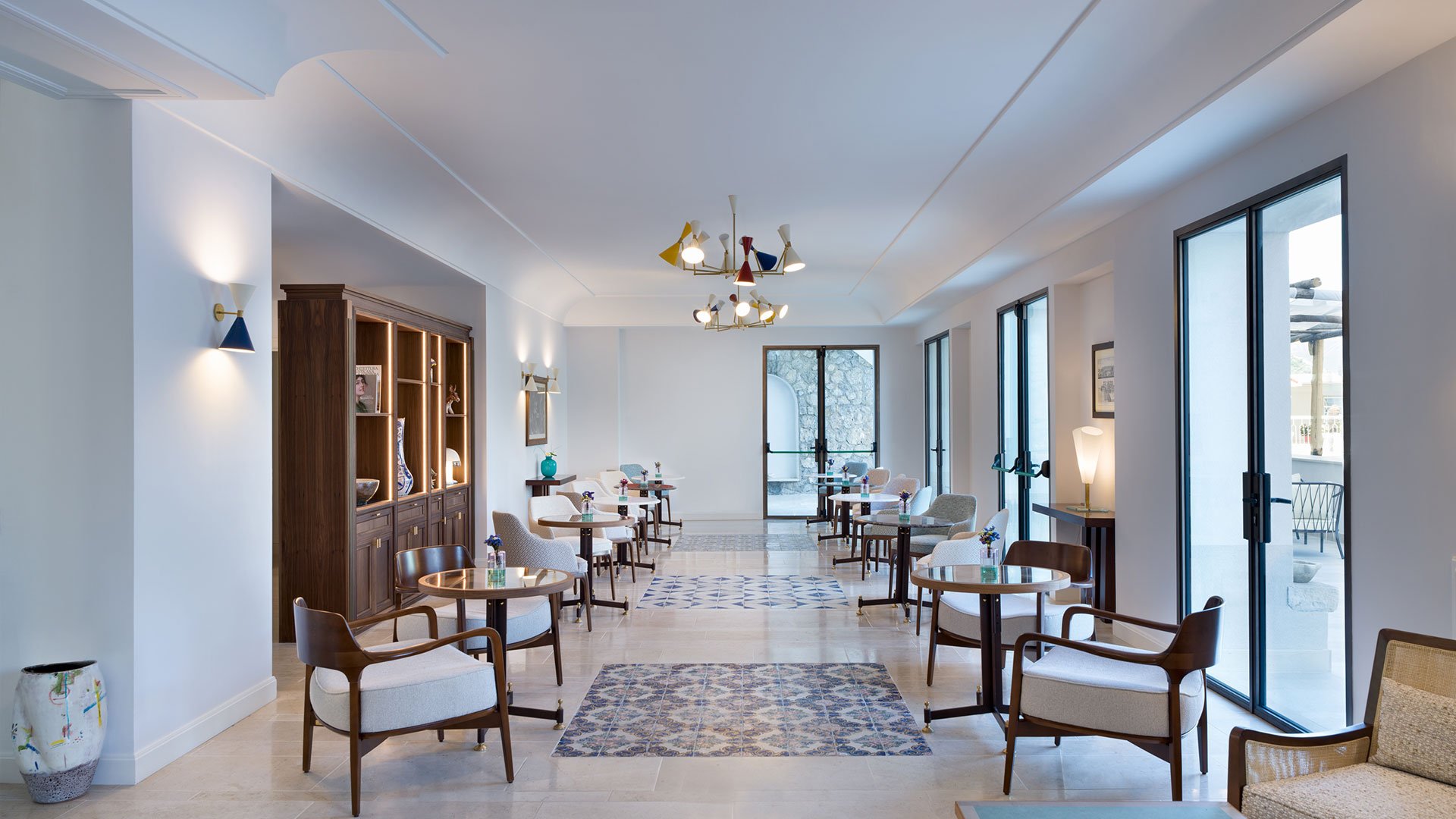 Gallery 270