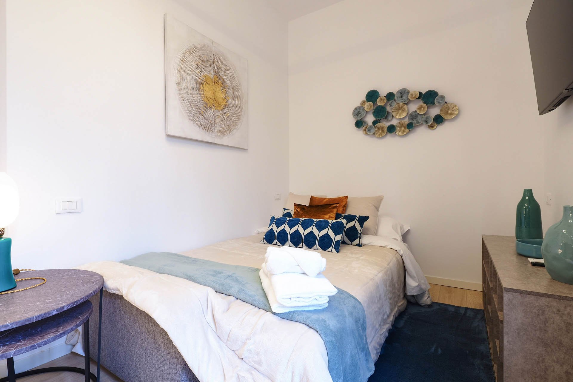 Gallery 383