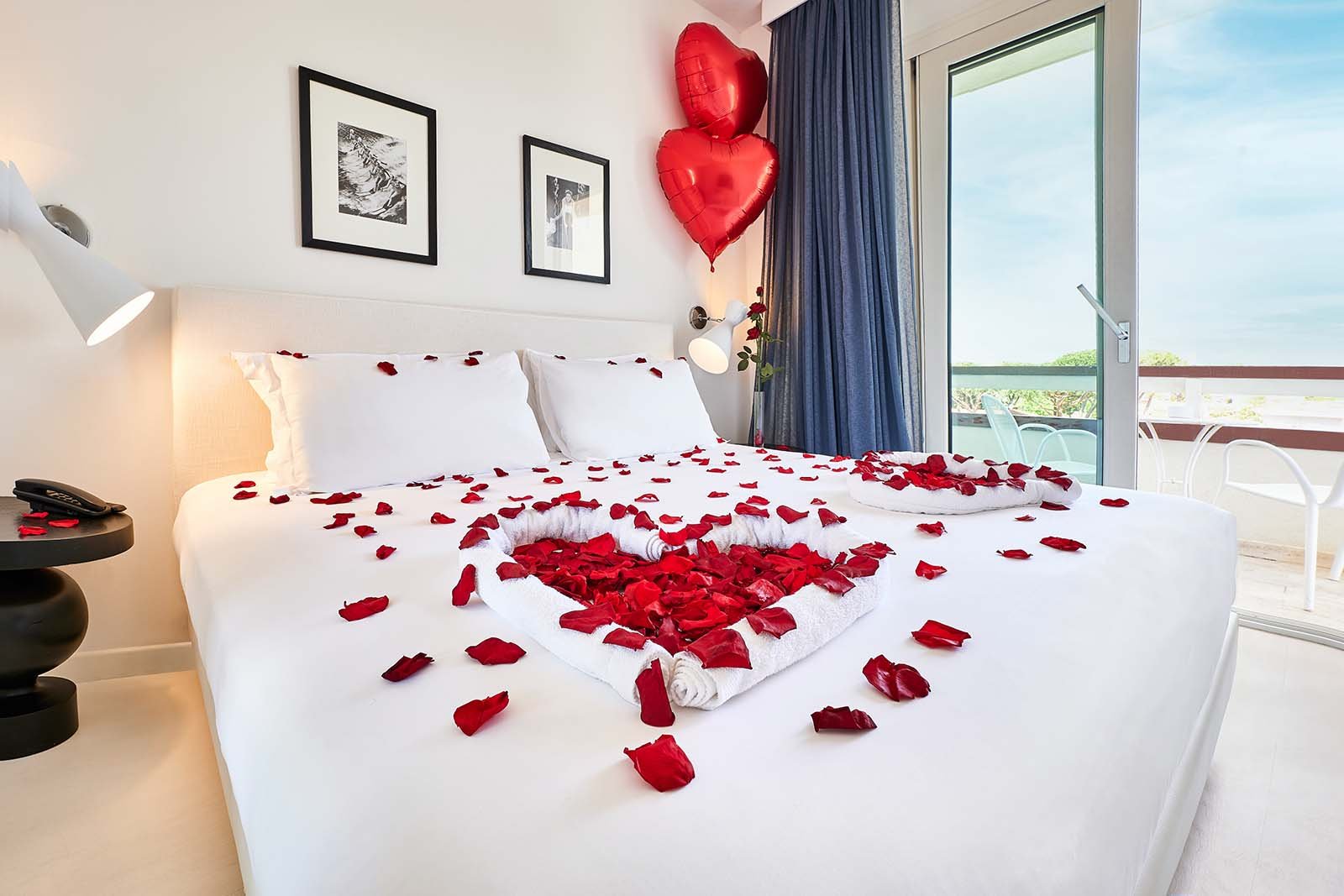 Camera Romantic12