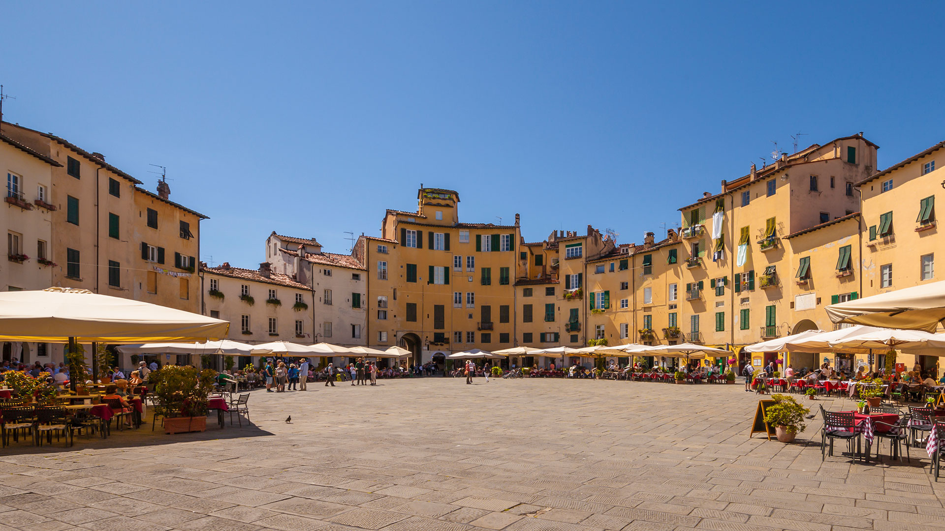 Lucca2