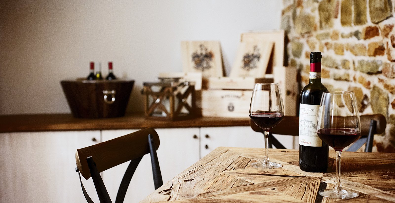 Wine, cheese and cold cuts5