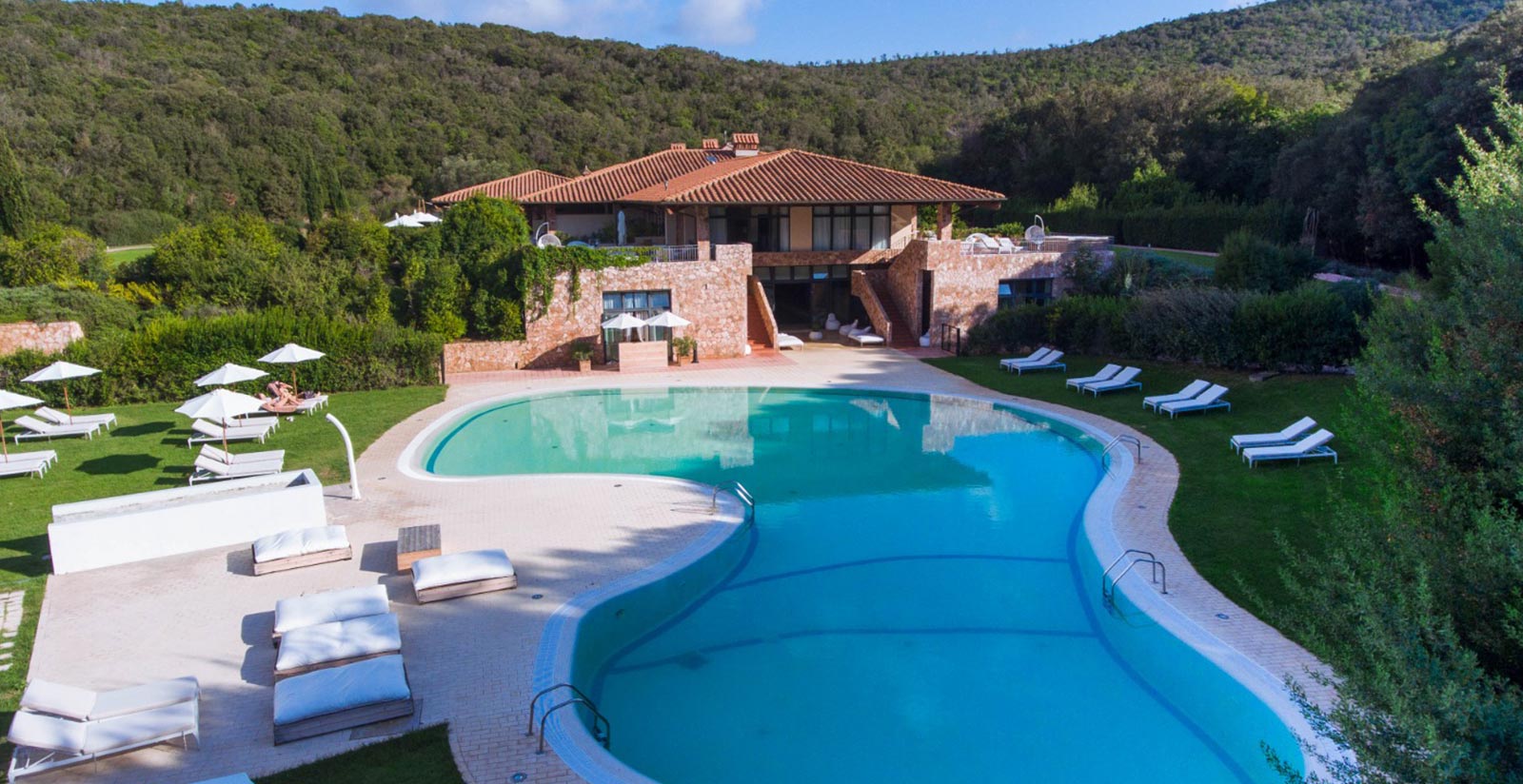 Vacanza in resort con piscina10