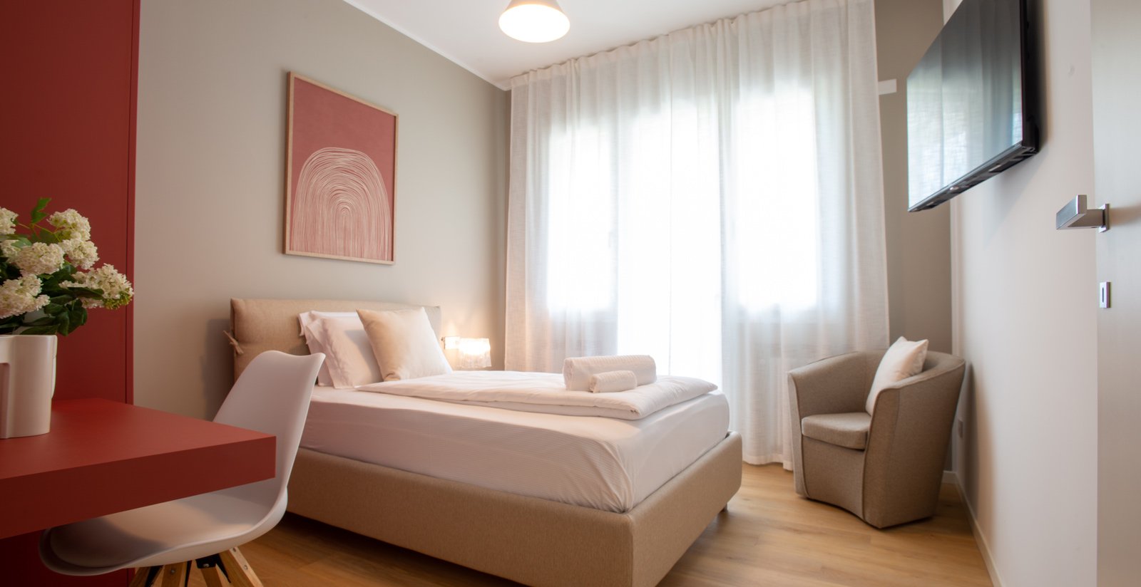 Single Room with Terrace3
