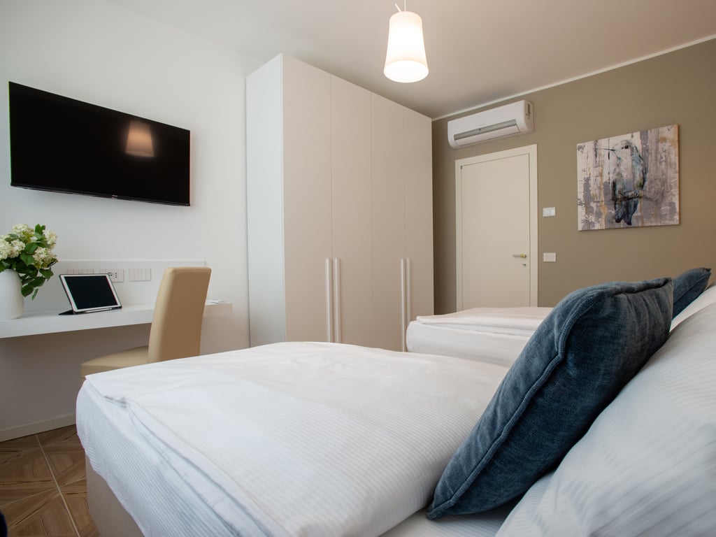 Two-Bedroom Apartment10
