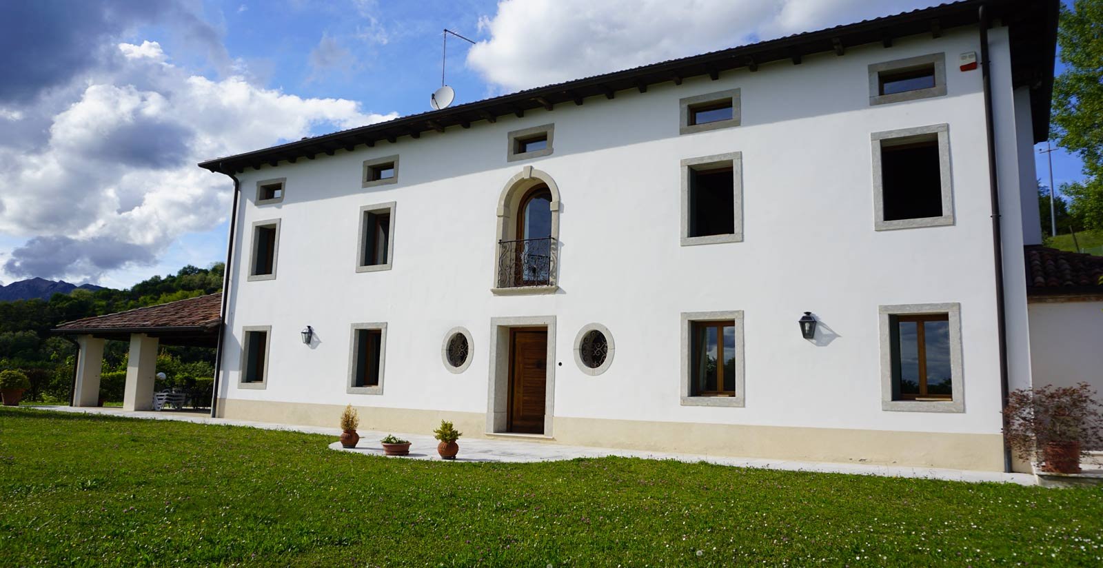 Tenuta Castagnera - Contacts2