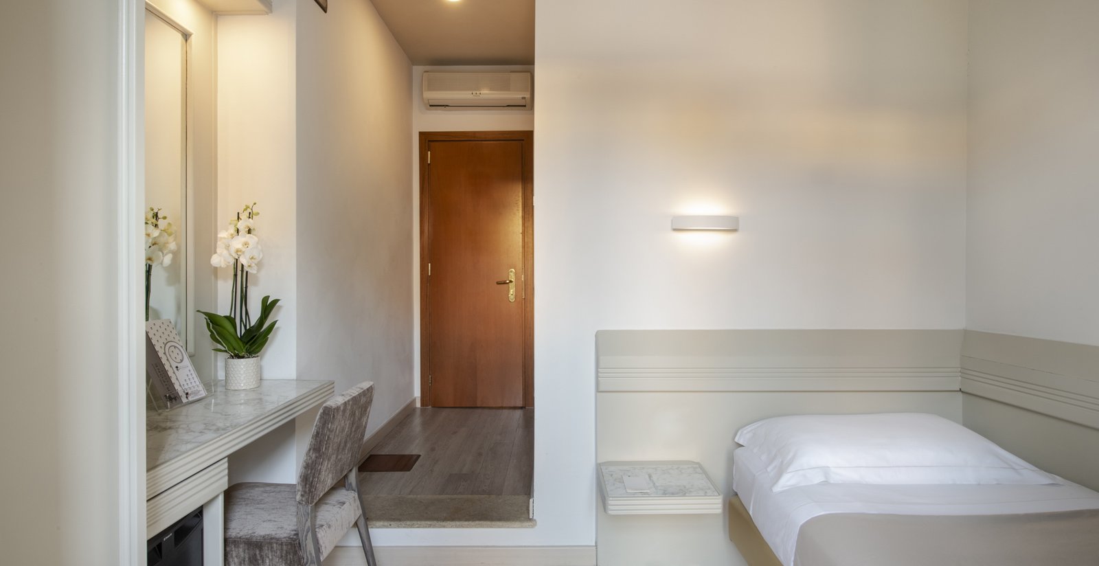Camere11
